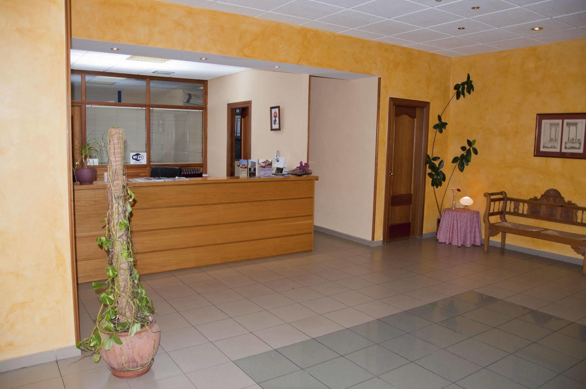 Mlc Benavente Hotel Ngoại thất bức ảnh